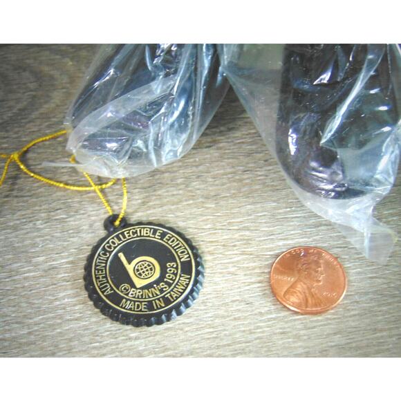 NEW Brinn's 1993 ENGLISH GARDEN SANTA 16" DOLL Porcelain Father Christmas Decor - Picture 7 of 12